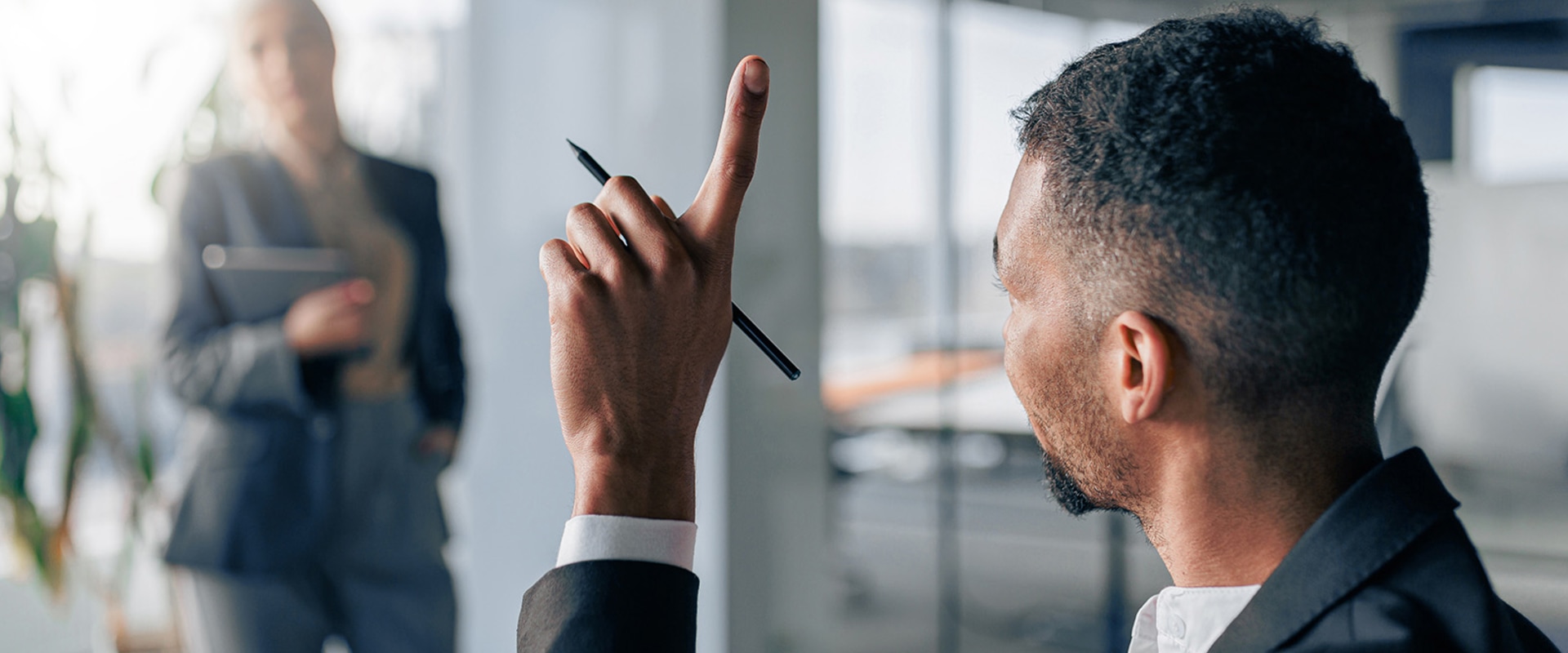 LMS vs LCMS: Which Platform is Right for Your E-Learning Needs?